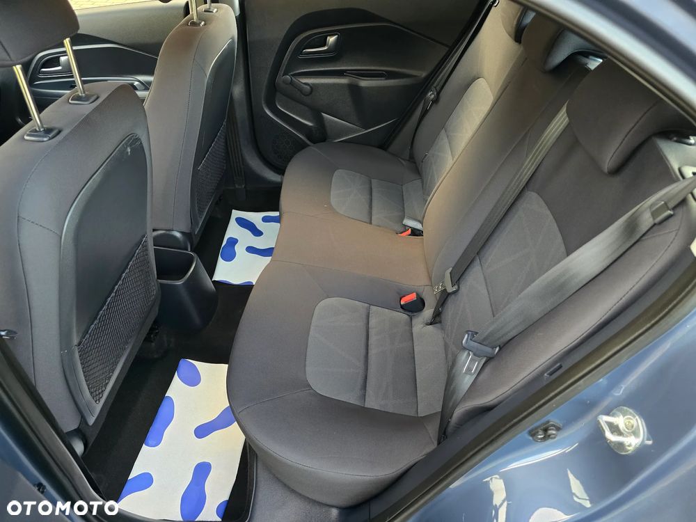 Kia Rio 1.2 Fifa World Cup Edition - 20