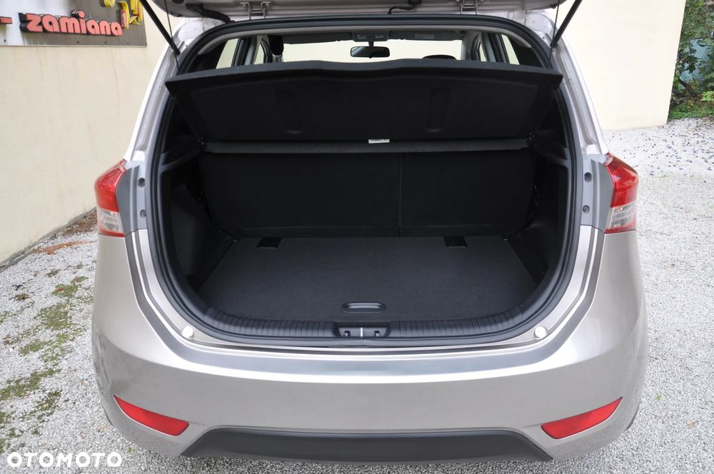 Hyundai ix20 1.4 Classic + - 19
