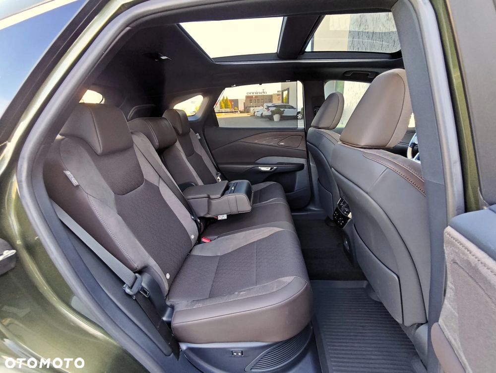 Lexus RX 350h Omotenashi - 16