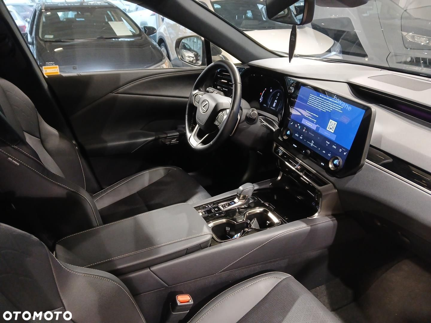 Lexus RX - 9