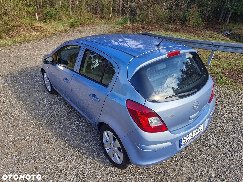 Opel Corsa 1.2 16V Easytronic Color Edition - 32