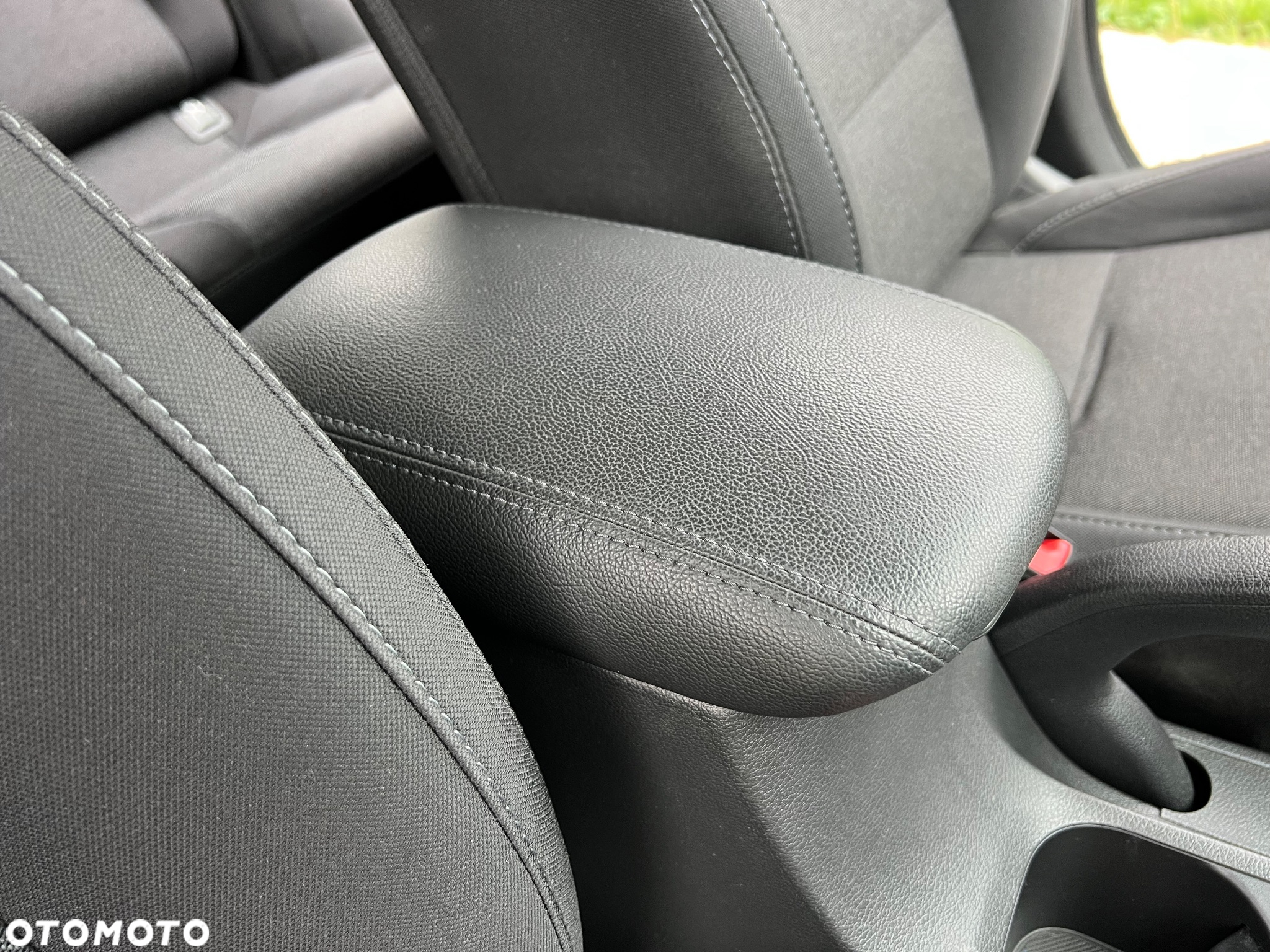 Hyundai i30 1.6 D Comfort - 40