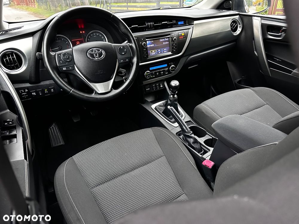 Toyota Auris 1.6 Premium Start - 30