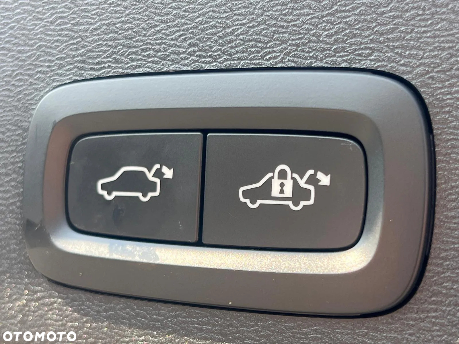 Volvo XC 40 - 30