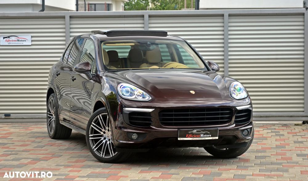 Porsche Cayenne 3.0 L - 2