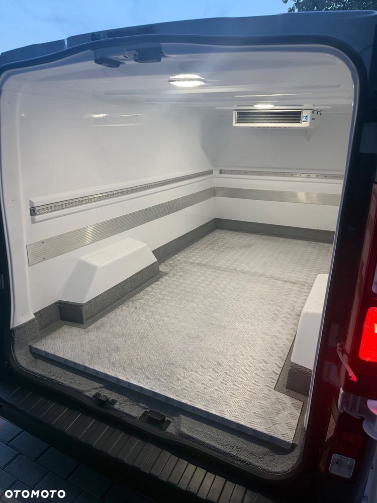 Renault Trafic - 14