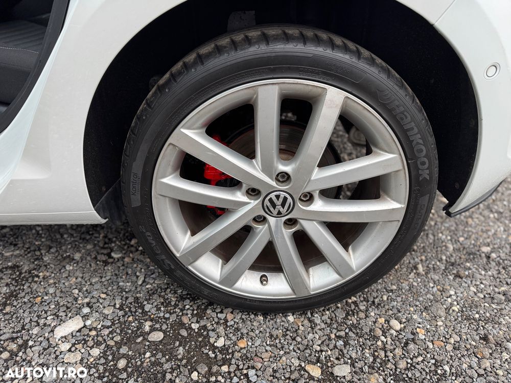 Volkswagen Golf 1.4 TSI BlueMotion Technology DSG Cup - 14