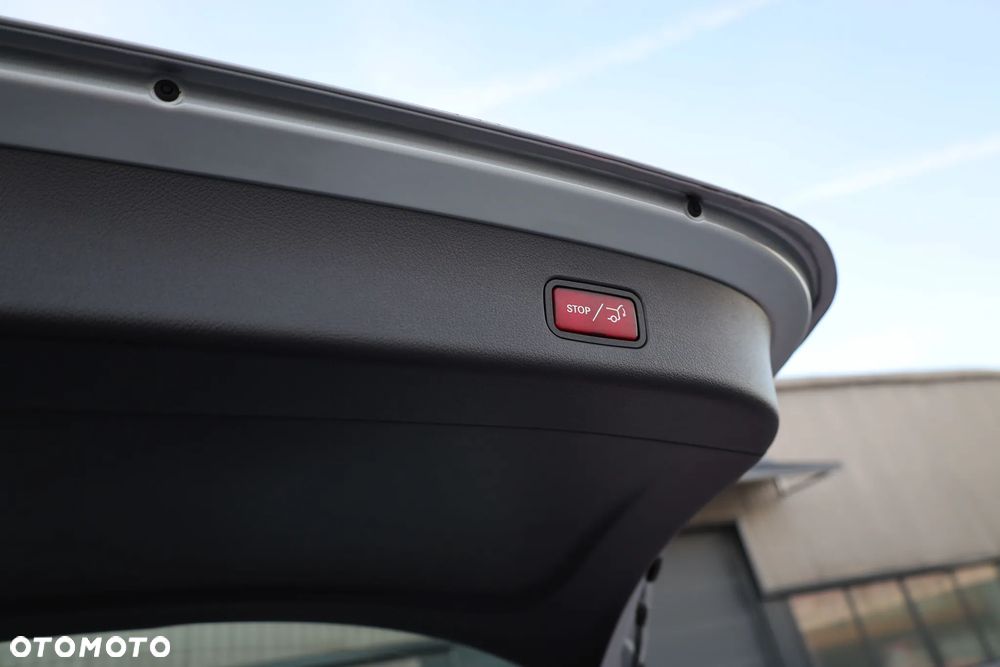 Mercedes-Benz GLC 300 e 4-Matic Avantgarde - 33