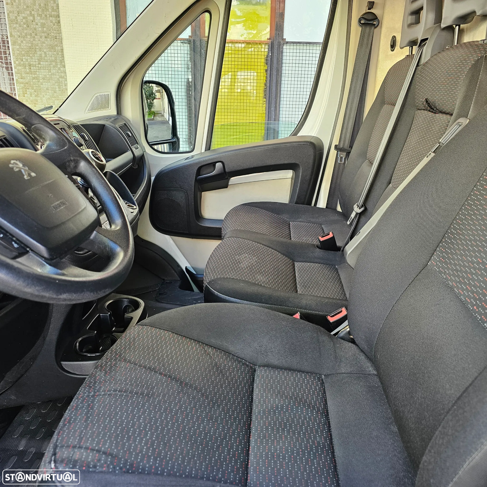 Peugeot Boxer 2.0 HDI Isótermica - 17
