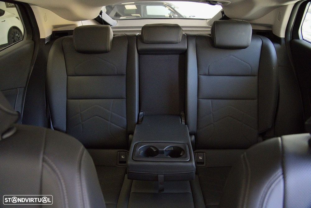 BMW iX2 eDrive20 - 40