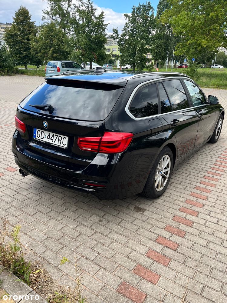 BMW Seria 3 320i xDrive Advantage - 4