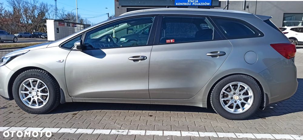 Kia Ceed 1.6 GDI L - 5