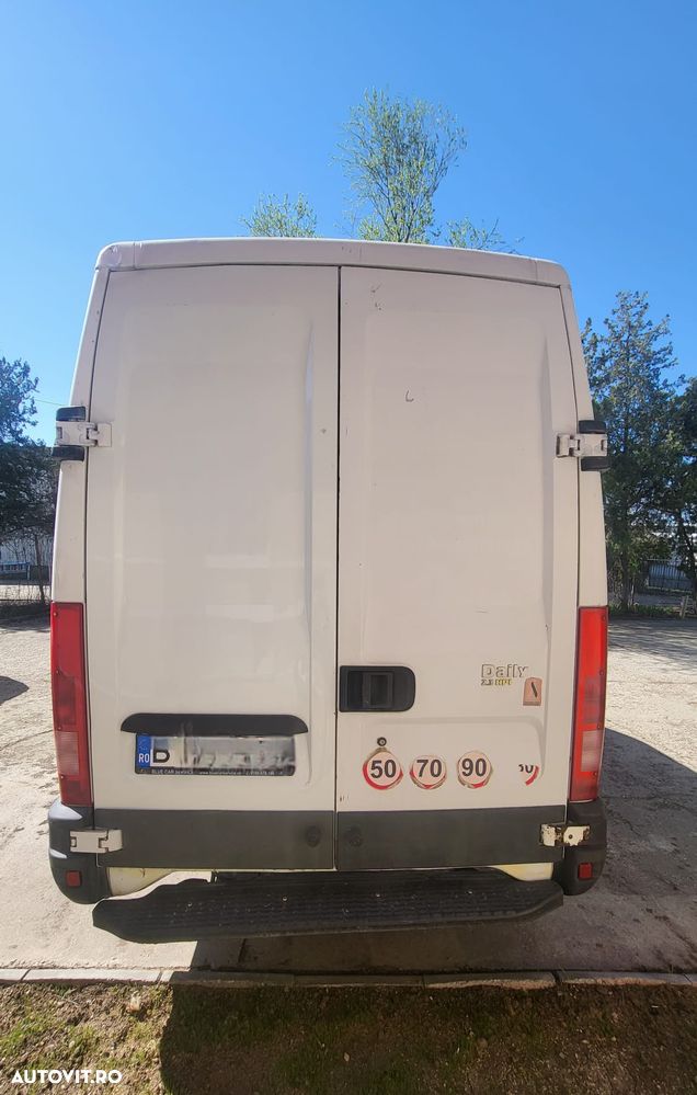 Iveco Massif - 4