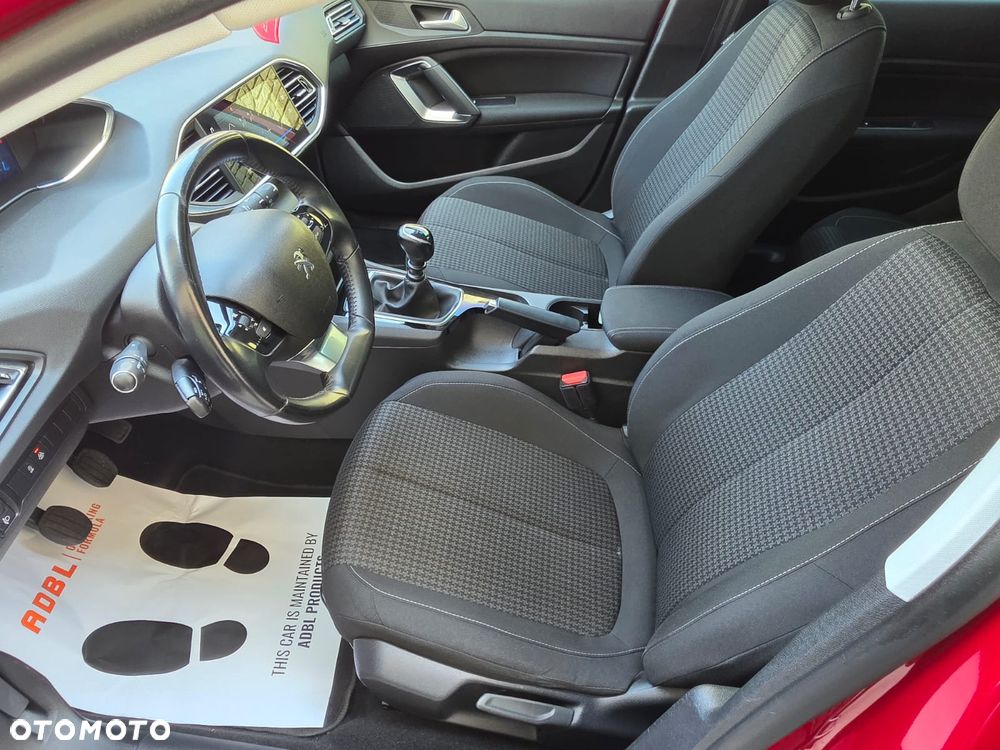 Peugeot 308 - 22