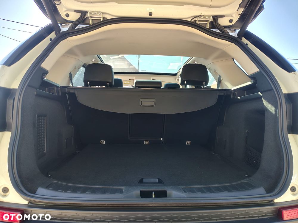 Land Rover Discovery Sport P250 SE - 9