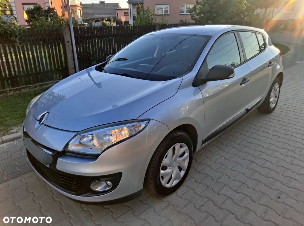 Renault Megane dCi 110 FAP Expression - 8