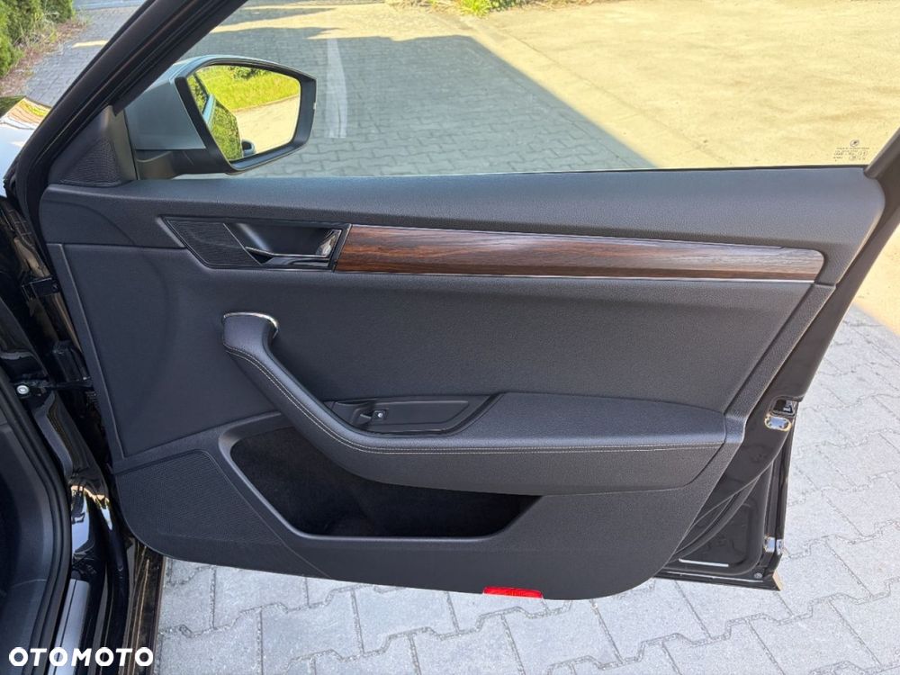 Skoda Superb 2.0 TDI SCR 4x4 Scout DSG - 28
