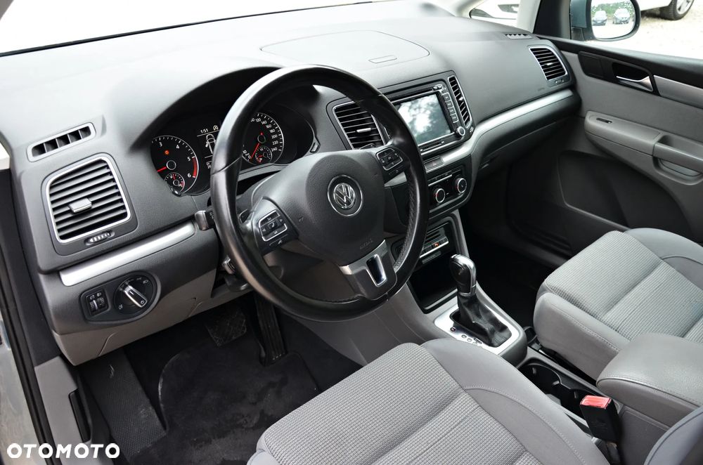 Volkswagen Sharan - 29