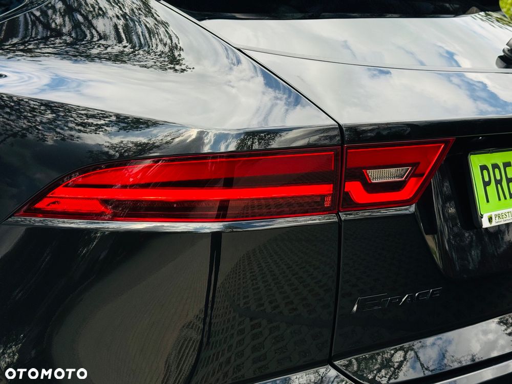 Jaguar E-Pace D165 AWD R-Dynamic HSE - 24