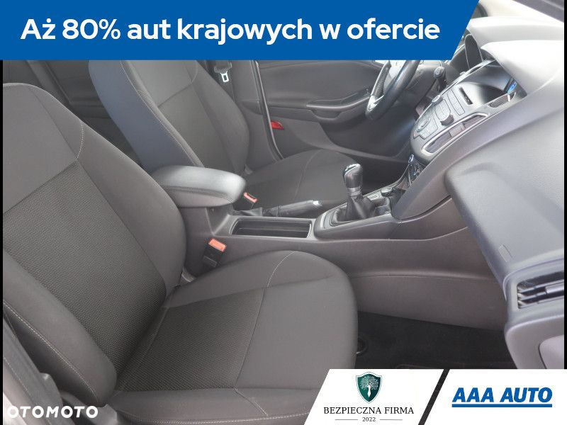 Ford Focus - 10