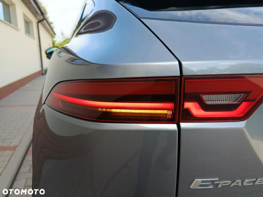 Jaguar E-Pace D165 AWD R-Dynamic - 9