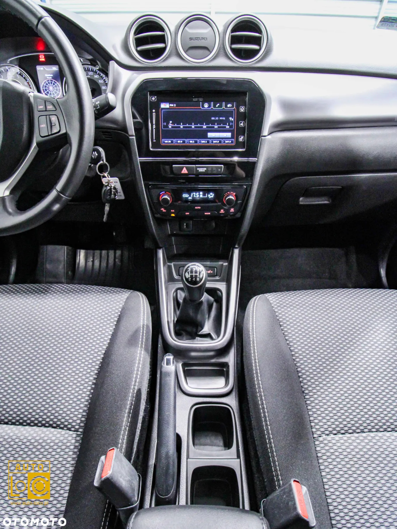 Suzuki Vitara 1.0 Boosterjet Premium 2WD - 16