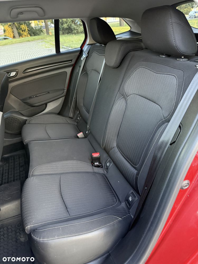 Renault Megane 1.6 SCe Zen - 11