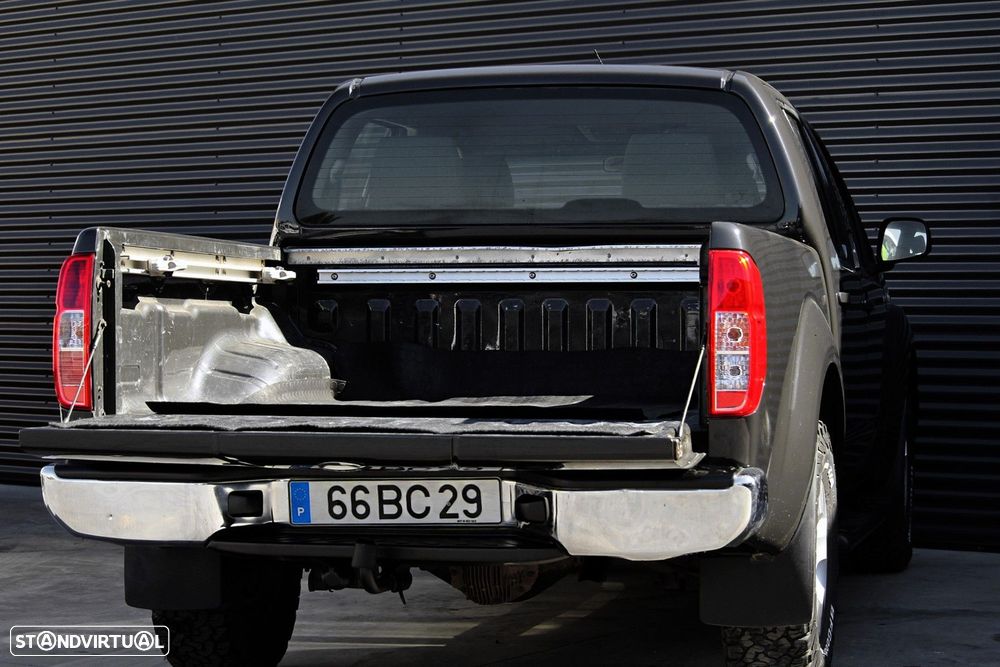 Nissan Navara 2.5 dCi CD LE - 14