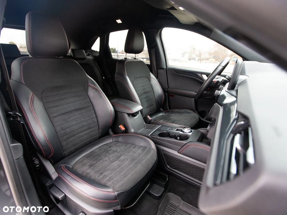 Ford Kuga 2.0 EcoBlue 4x4 ST-LINE X - 16