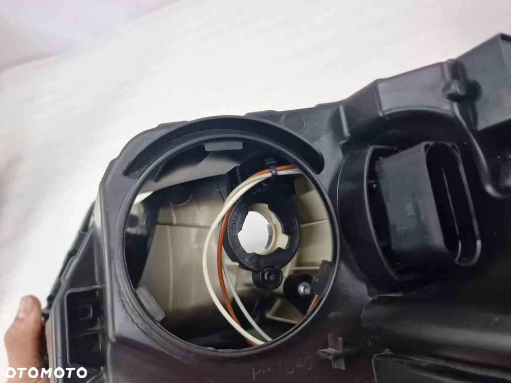 SKODA OCTAVIA 3 III 5E0 12- LEWA / PRAWA ZWYKŁA LAMPA PRZEDNIA PRZÓD , NR 5E1941016 / 5E1941015 , NR AUKCJI LA261 - 20