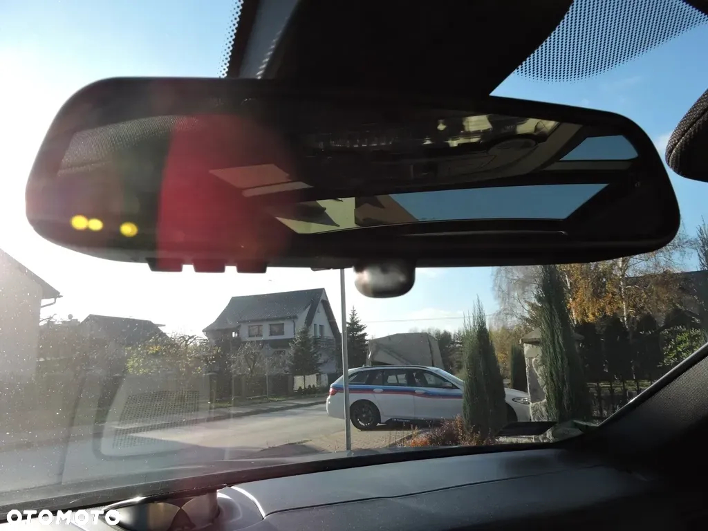 BMW Seria 5 M550d xDrive Touring Sport-Aut - 23