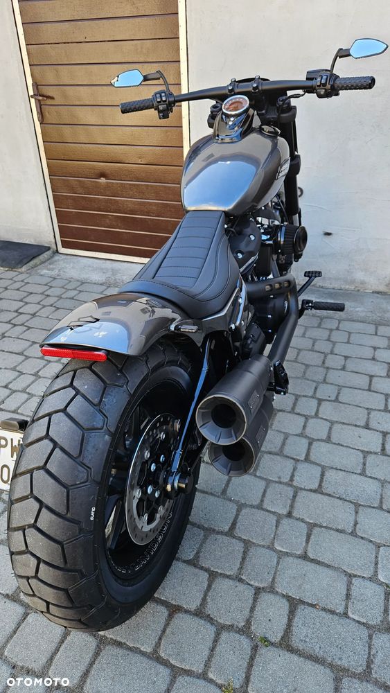 Harley-Davidson Softail Fat Bob - 12