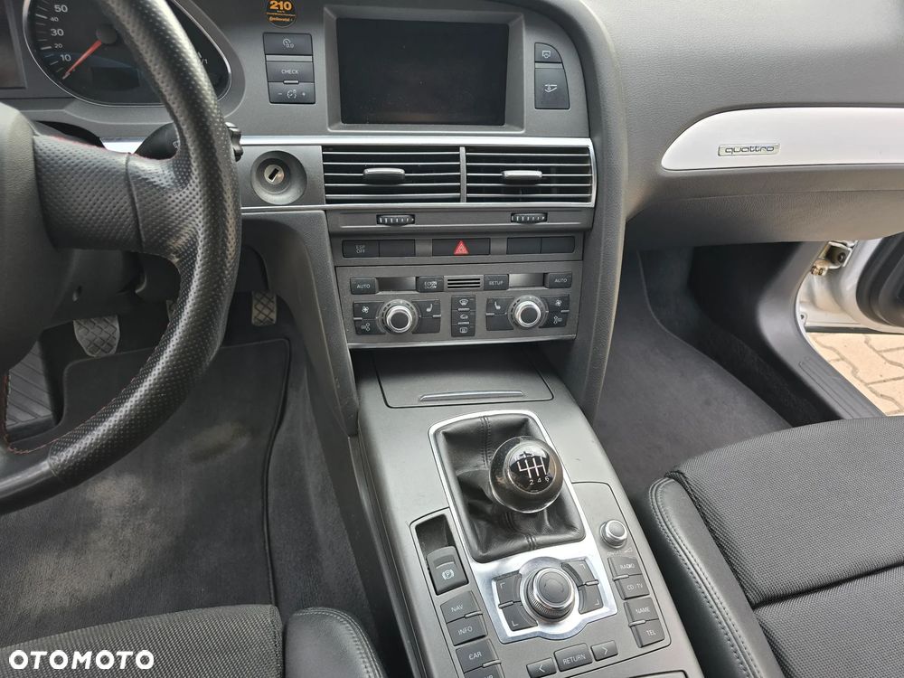 Audi A6 Avant 2.4 - 6