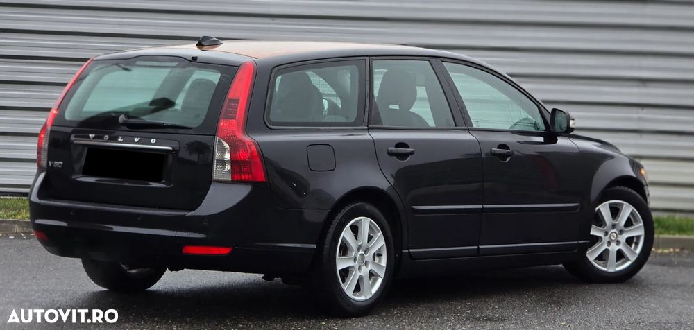 Volvo V50 2.0D DPF Powershift Momentum - 4