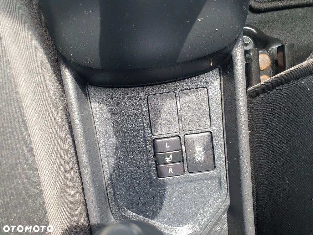 Toyota Yaris 1.33 VVT-i Comfort - 22