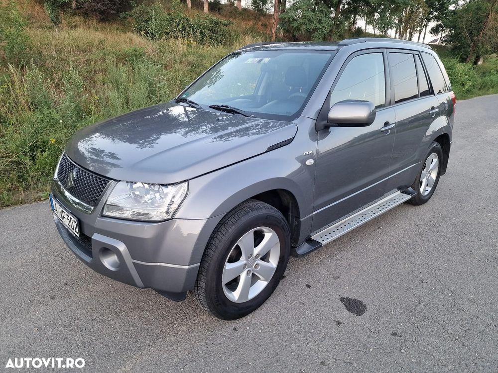 Suzuki Grand Vitara 1.9 DDiS Comfort DPF Family - 3
