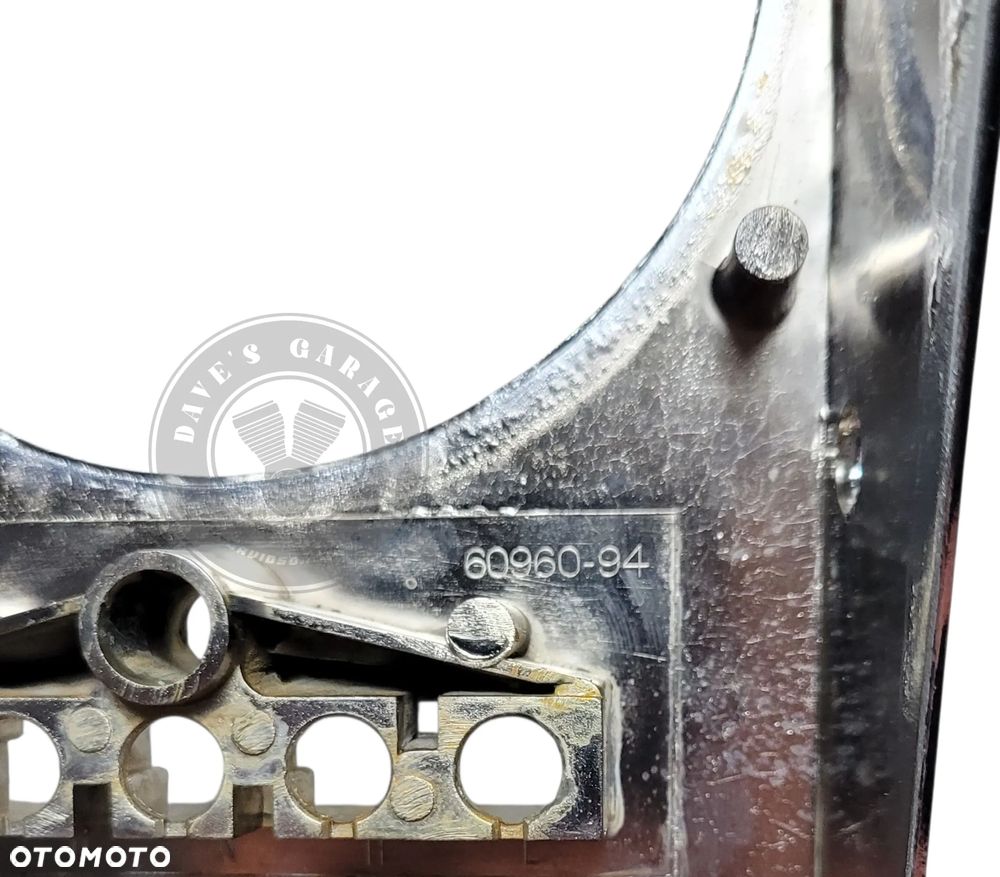 Konsola zbiornika Harley Davidson Road King EVO 60960-94 - 6