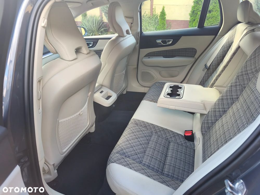 Volvo V60 D3 Geartronic - 17