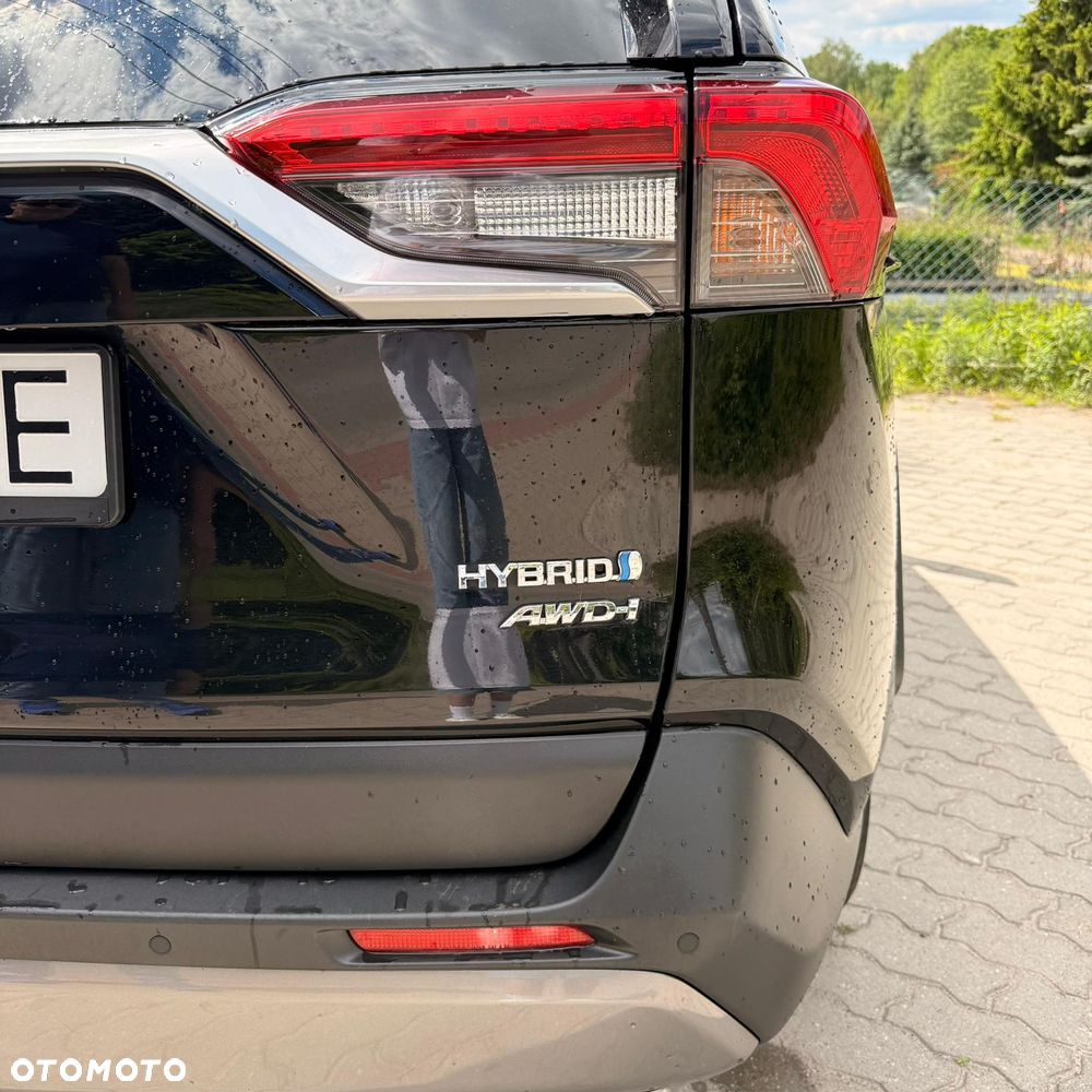 Toyota RAV4 - 8