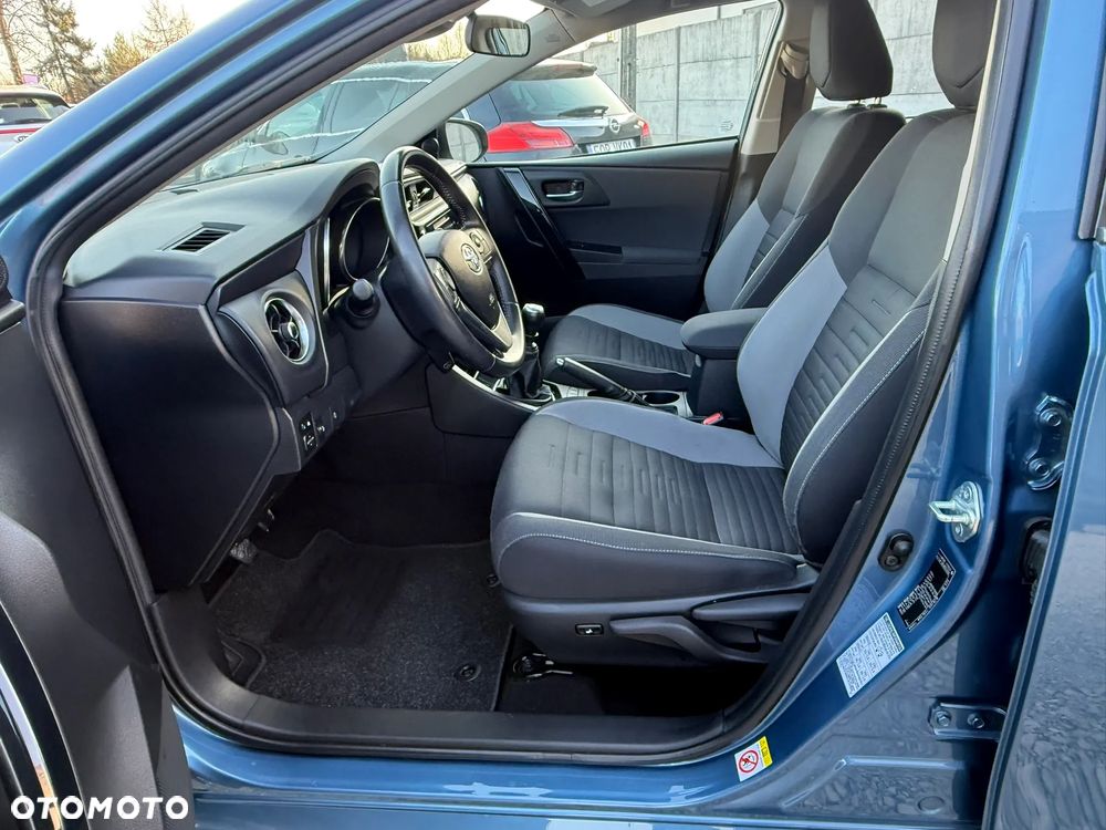 Toyota Auris 1.2 Turbo Edition S+ - 23