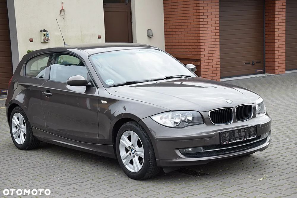 BMW Seria 1 116i - 8