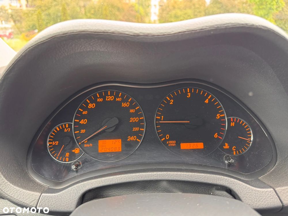 Toyota Avensis 2.0 D-4D Prestige - 17