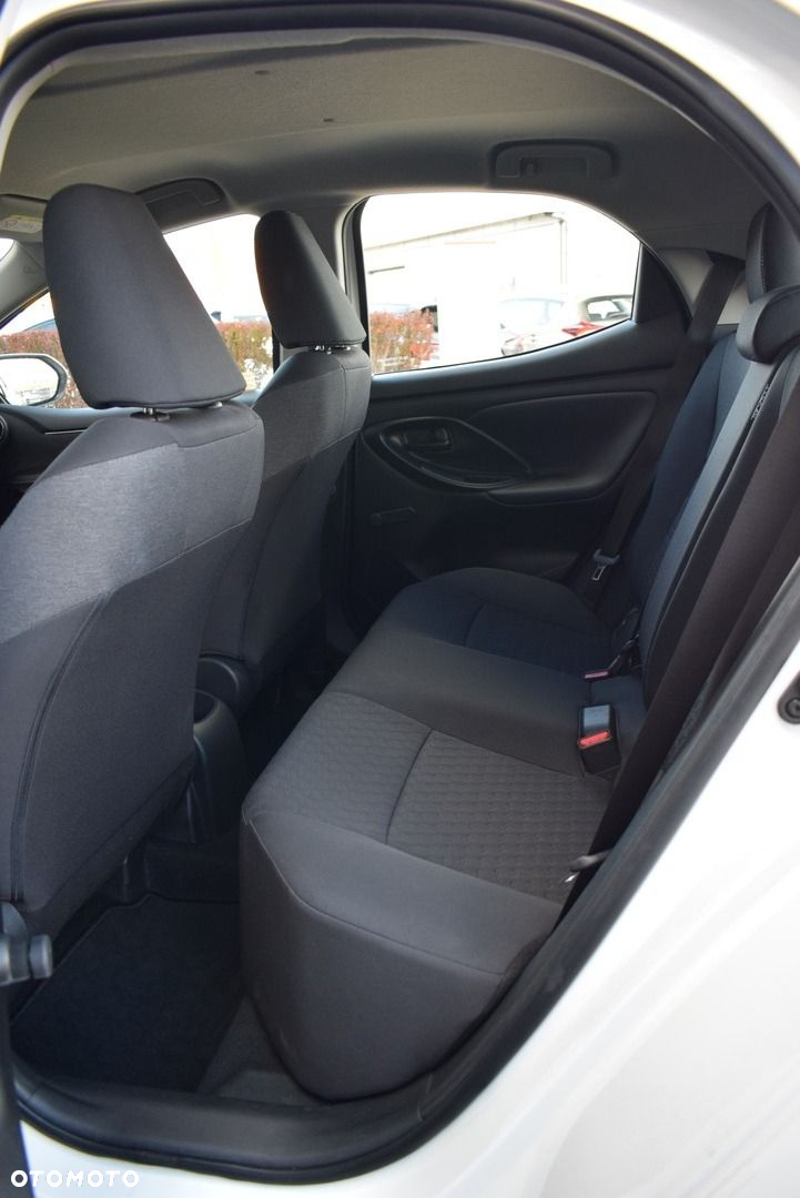 Toyota Yaris - 15