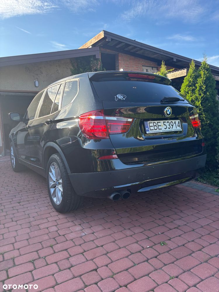 BMW X3 xDrive28i Sport-Aut - 4