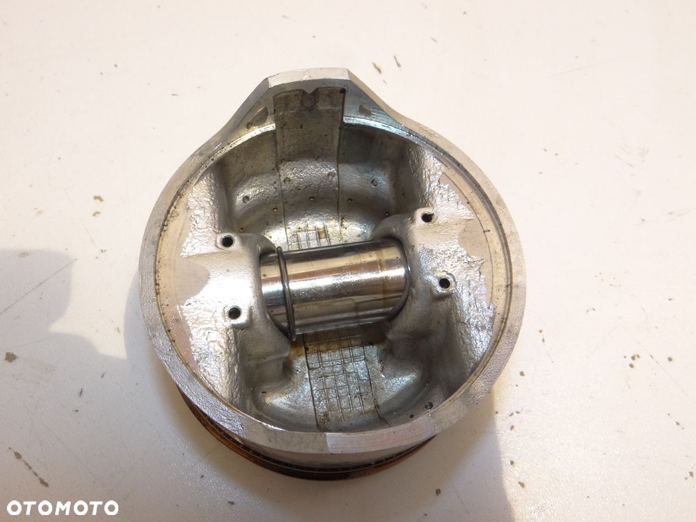 Kawasaki VN 750 Vulcan cylinder + tłok tył K1197 - 9