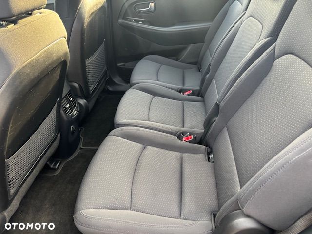Kia Carens 1.7 CRDi Vision - 27