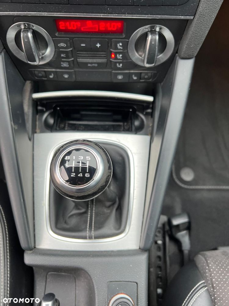 Audi A3 Sportback 1.4 TFSI S line Sportpaket (plus) - 27