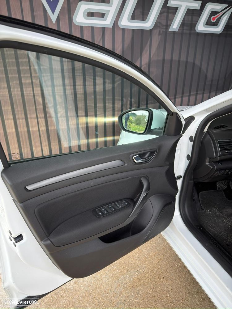 Renault Mégane E-Tech - 19