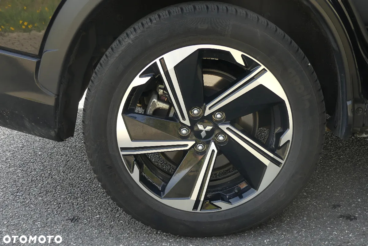 Mitsubishi Eclipse Cross Plug-In Hybrid 4WD Plus Select - 11