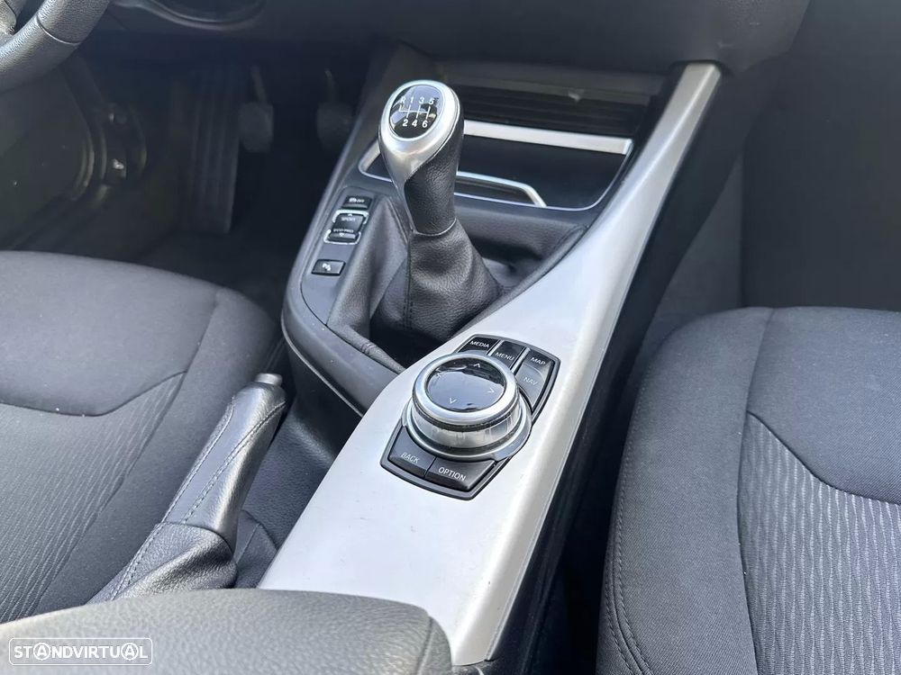 BMW 116 d Line Sport - 48